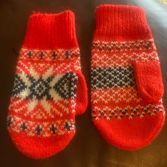 Child's Vintage 70's Red Mittens