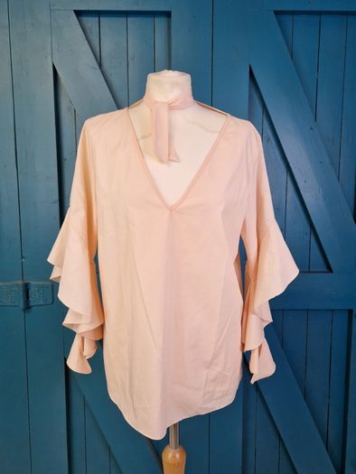 Brand new River Island top size 10. Postage included