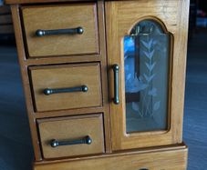 vintage wooden jewellery box