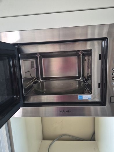 Hotpot inset microwave