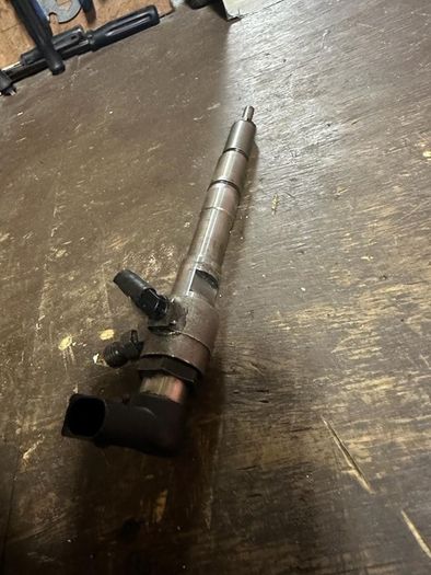 1.6 TDI injector