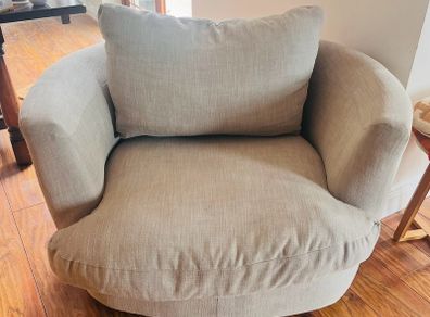 grey swivel chair