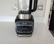 Ninja blender and soup maker. Perfect working order. Only used a handful of times. 149 euro in shops. Will sell for 90 euro.