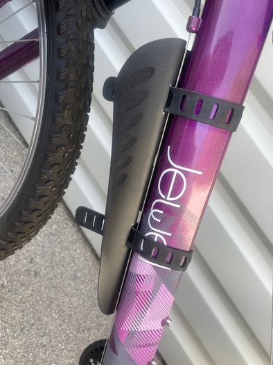 Kids / Ladies Apollo Jewel Mountain Bike (as New)