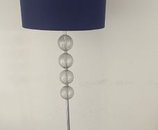 Free floor lamp