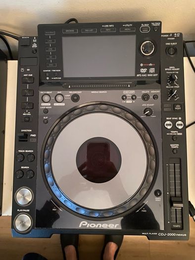 CDJ 2000 nexus X2 & DJM750 mk2