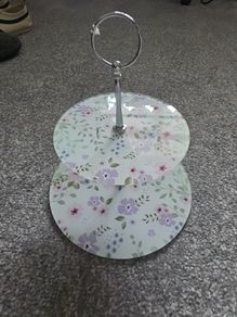 cake stand