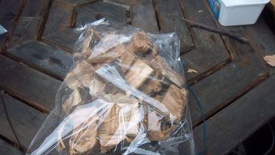 Smoking Wood......APPLE
