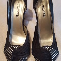 Ladies black and bling shoes size 7