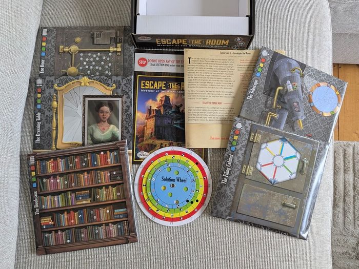 ThinkFun Escape the Room: Stargazer's Manor - 5 Sealed Puzzles - Complete Game