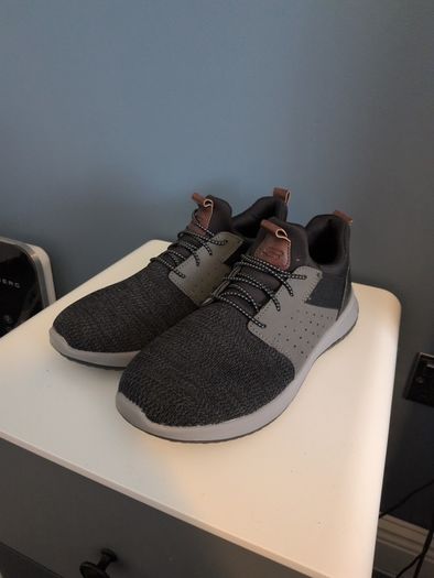 Skechers men