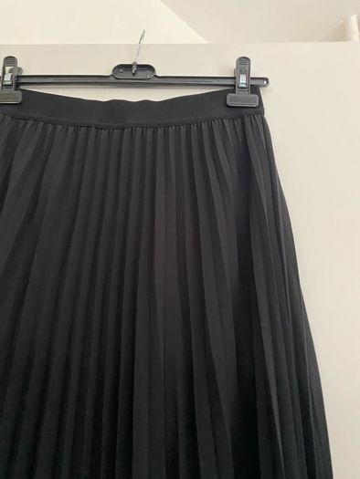 Saint Tropez Black Pleated Skirt M