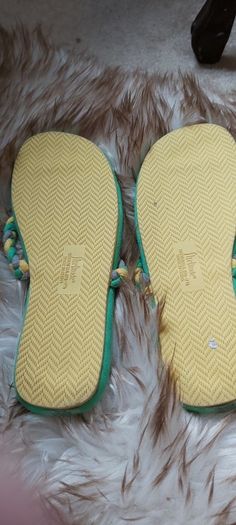 Ladies flats