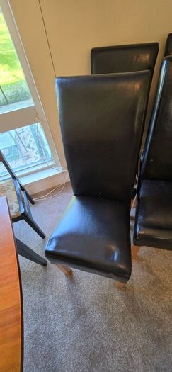 Tuscan Dining Chairs All 8 for 80 Euro