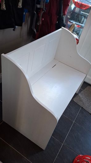 Hall bench seat with storage