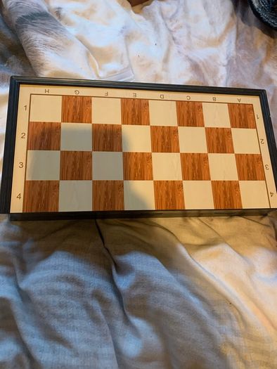 Boxed Magnetic foldable Chess set