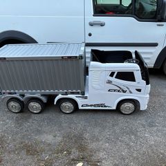 6 foot kids ride on lorry with remote