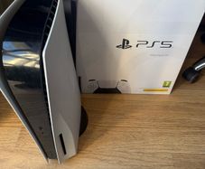 PS5 console 1.825 TB Disc edition