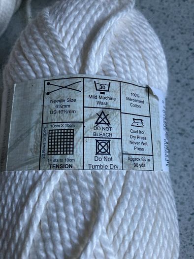 450gms of 100% chunky cotton white
