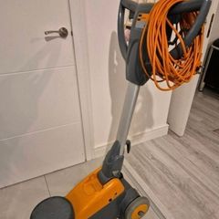 Floor polisher