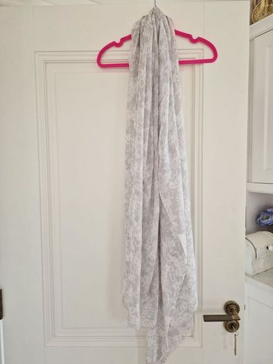Ladies Scarf