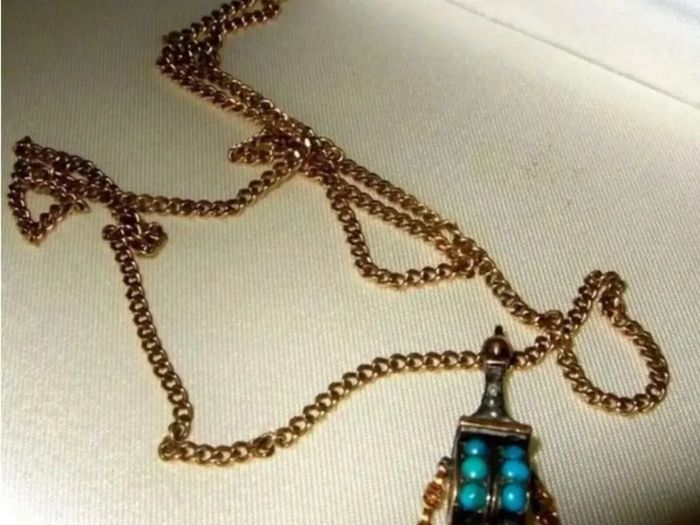 Vintage 9ct Tibetan Prayer Wheel Pendant & 22" Chain