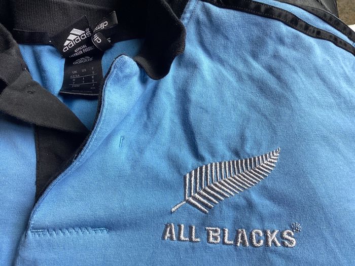 Sports Top Rugby memorabilia Signed All Blacks New Zealand Training Jersey 2014