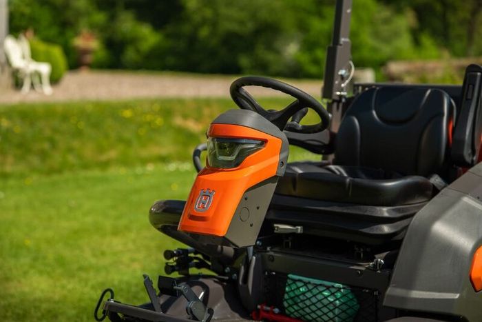 ride on lawnmower