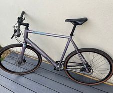 Cube Hyde Race City Bike