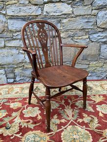 Late 19th Century elm and beech Windsor armchair.