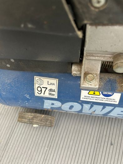 Air compressor