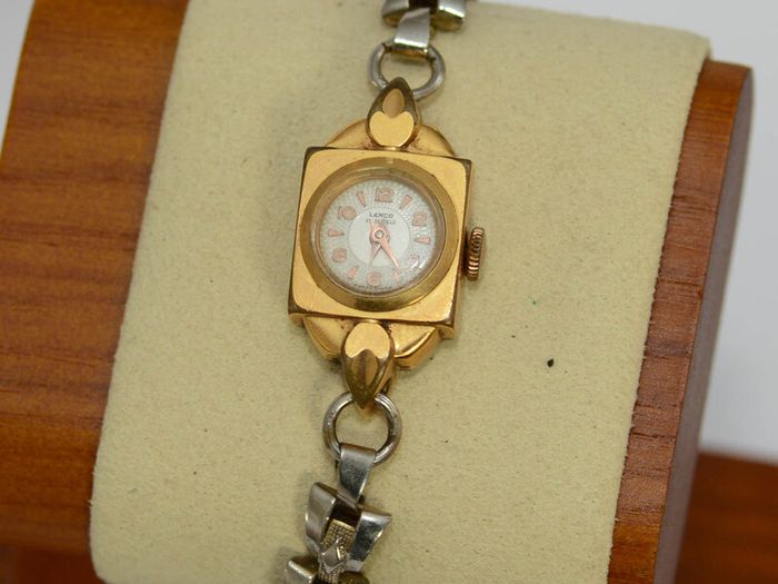 Vintage Ladies Lanco Gold Watch