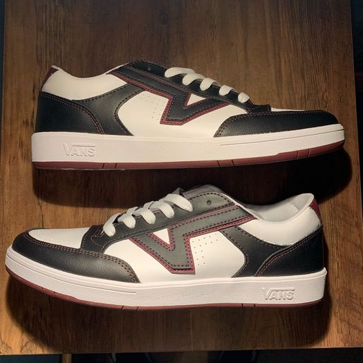 Vans Lowland