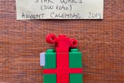 Lego minifigure Festive Gonk Droid sw1040 - 2019