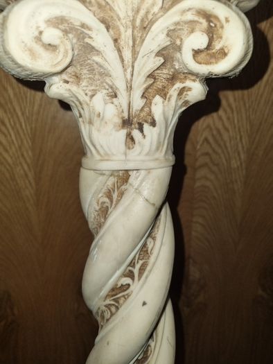 resin pedestal