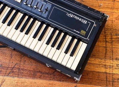 Roland RS 202 for sale