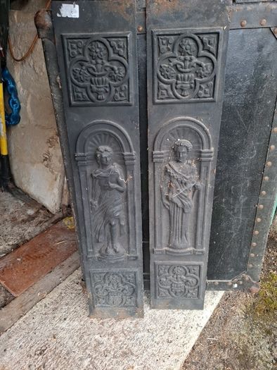 Fire side - Cast plates