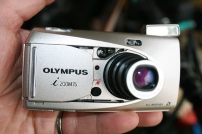 Olympus i Zoom 75 APS Point&Shoot 28-75mm Film Camera from Japan