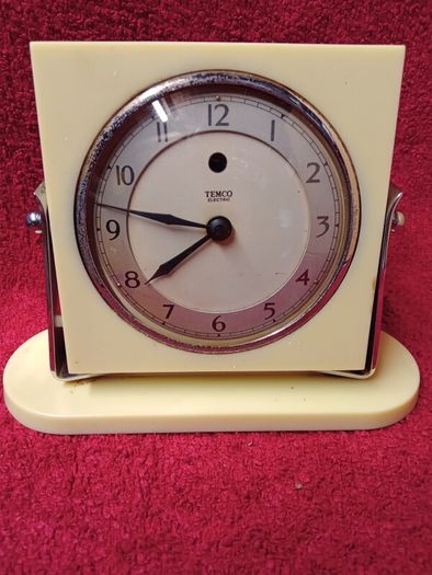 Vintage Temco Electric  Clock