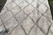 Large Trellis Design Rug