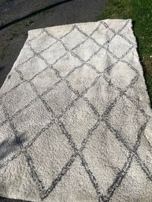 Large Trellis Design Rug