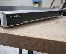 Hikvision 16 Channel 8k Nvr Ds 7616ni-m2  2tb Hdd