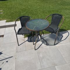 outdoor bistro set table & 2 chairs