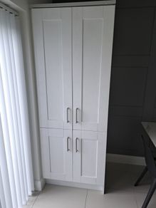Storage cabinet