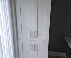 Storage cabinet (PRICE DROP)