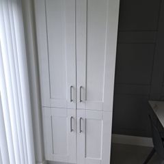 Storage cabinet
