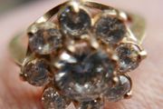 Vintage 9ct Yellow Gold 375 Cubic Zirconia Cluster Ring 5.0g