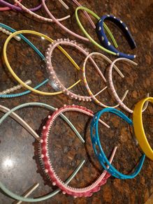 Hair bands x18