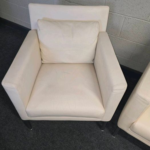 Walter knoll Jason suite in white