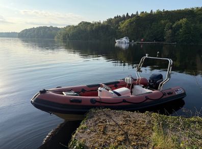 Rib Valiant PT-520